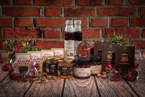 KOSZ PREZENTOWY DUŻY WIKLINOWY ZESTAW HERBAT SŁODYCZE SYROPY NA URODZINY na Arena.pl