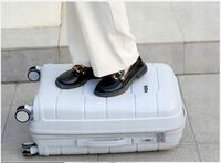 WALIZKA ŚREDNIA 65L srebrna szarość 65cm x 40cm x 25cm polipropylen twarda