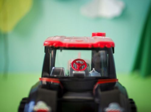 TRAKTOR PUSZCZAJĄCY BAŃKI MYDLANE MUZYKA ŚWIATŁO + PRZYCZEPA na Arena.pl