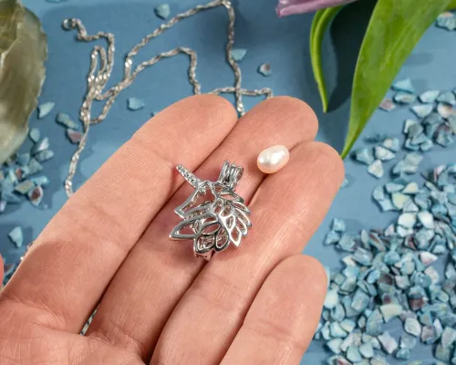 Naszyjnik Jednorożec z Dwoma Perłami - Prezent dla Dziewczyny na Arena.pl