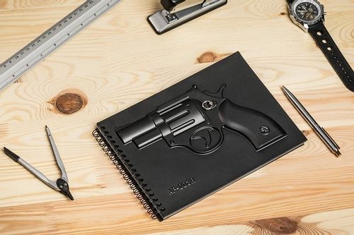 Militarny Notes - PISTOLET na Arena.pl