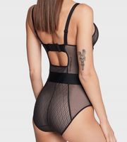 Damskie body Chantelle r. EU 90C US 40C