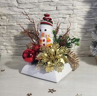 STROIK ŚWIĄTECZNY Z BAŁWANKIEM OZDOBA BOŻONARODZENIOWA Z BOMBKAMI CZAPKA