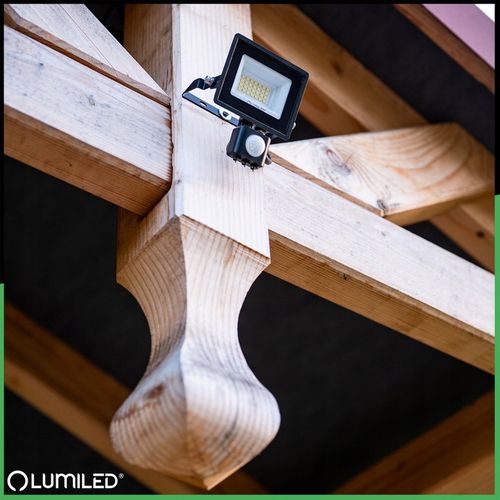 Naświetlacz LED 20W HALOGEN LAMPA ZEWNĘTRZNA REFLEKTOR z CZUJNIKIEM na Arena.pl