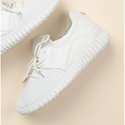 Białe wsuwane trampki r.41 na Arena.pl