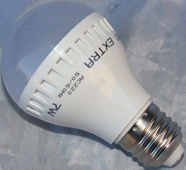 PROMOCJA! ŻARÓWKA LED E-27 7W CIEPLA BIAŁA W-Wwa zdjęcie 3