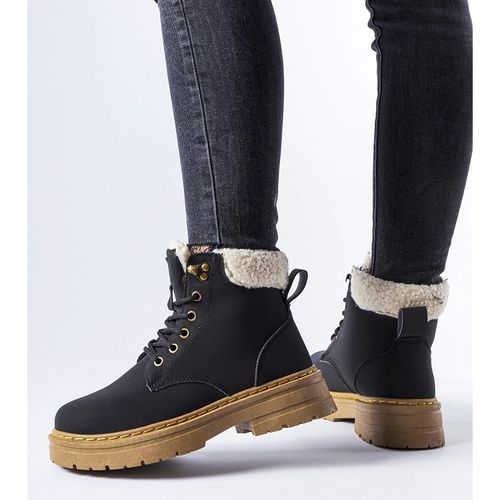 Czarne ocieplane workery r.36 na Arena.pl