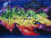 FOTOTAPETA SPRAY GRAFFITI MUR RYSUNEK GRANATOWY
