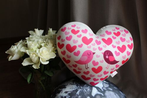 Relaksacyjna poduszka 3D prezent dla dziewczyny na Arena.pl