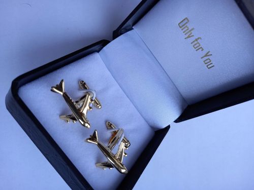 Złote spinki do mankietów Exciting Samolot Boeing Embraer Bombardier Airbus na Arena.pl