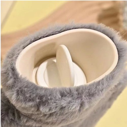 DUŻY TERMOFOR NA WODĘ 1L W POKROWCU PLUSZOWY OGRZEWACZ GUMOWY W SWETERKU na Arena.pl