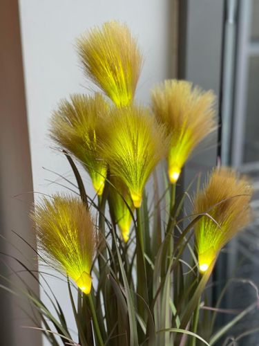 Sztuczna trawa dekoracyjna Premium podświetlana led 120 ciemne kotki na Arena.pl