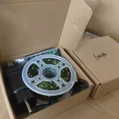 Zewnętrzne lampki choinkowe 1000 LED 100m, IP67 do dekoracji świątecznych na Arena.pl