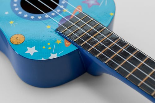 Ukulele sopranowe Rakiety Pokrowiec Struny Kostki Stroik Akordy ZESTAW na Arena.pl