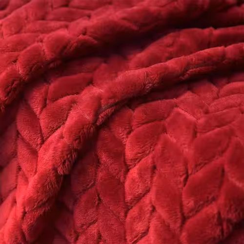 koc narzuta na łóżko wytłaczana pled 200x220 cm prezent świąteczny czerwony na Arena.pl