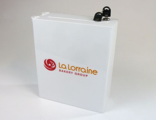 Urna skarbonka puszka z plexi mlecznej z nadrukiem UV 25x10x30cm na Arena.pl