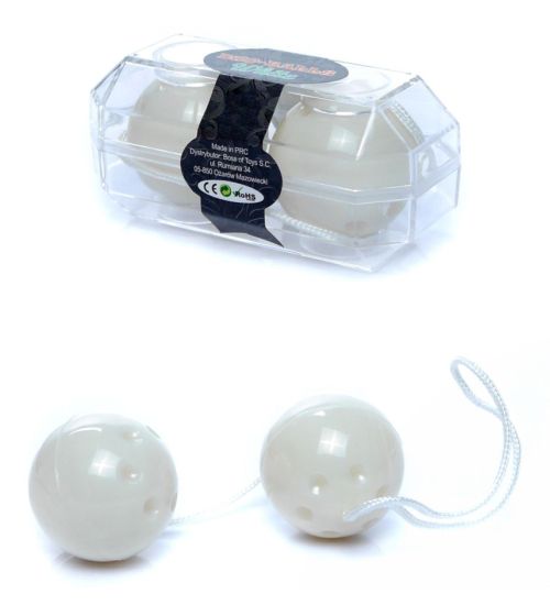 Białe podwójne kulki zdjęcie 2