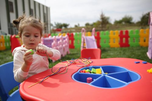 stolik do zabaw King - czerwony na Arena.pl