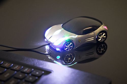 Myszka supercar - srebrna na Arena.pl