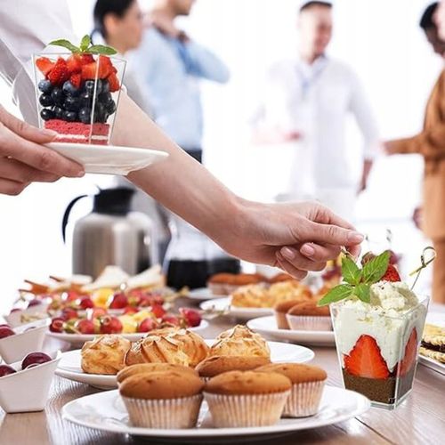 Pucharki Kwadratowe do deserów 120ml 50szt na przekąski desery pojemniki na Arena.pl