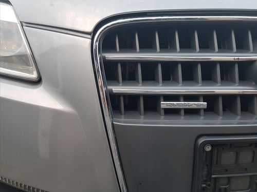 AUDI Q7 - LISTWY na GRILL ATRAPĘ CHROM + HALOGENY na Arena.pl