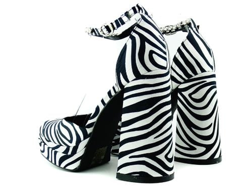 Buty na platformie zebra platformy 37 na Arena.pl