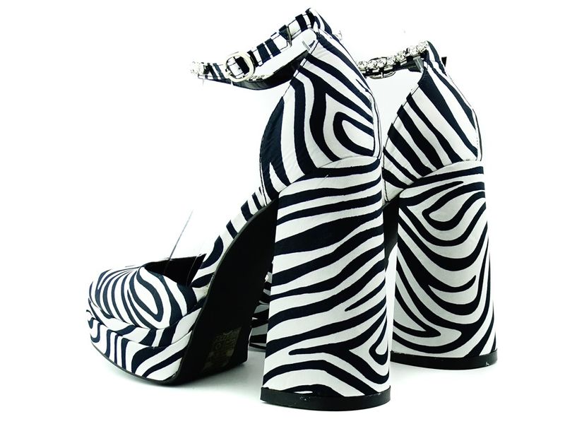 Buty na platformie zebra platformy 37 zdjęcie 4