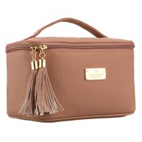 praktyczna kosmetyczka z tkaniny syntetycznej w beżowym kolorze