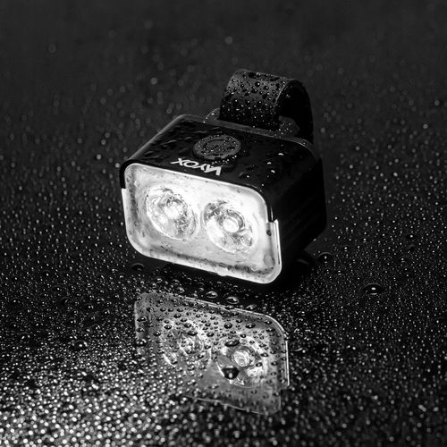 LAMPKA ROWEROWA PRZÓD NA KIEROWNICE ŚWIATŁO LED OŚWIETLENIE ROWER USB VAYOX na Arena.pl