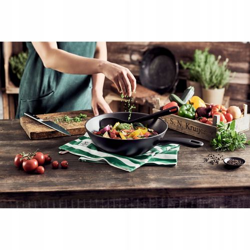 Ballarini Avola Wok 30 cm na Arena.pl