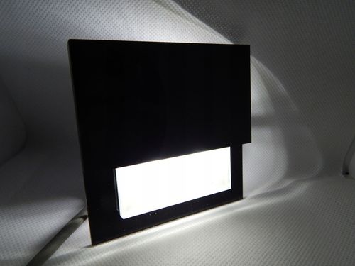 Lampki schodowe z CZUJNIKIEM RUCHU zmierzchu 230v 2W LED Z CZARNA ZIMNA na Arena.pl