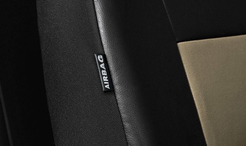 Pokrowce skórzane samochodowe przednie do FORD BMAX zdjęcie 4