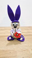 Fioletowy Zając Wielkanocny ze Słomy Ozdobna Figurka Wielkanoc