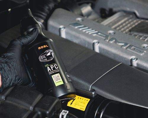 ADBL APC MOCNY UNIWERSALNY ŚRODEK CZYSZCZĄCY ZESTAW AKCESORIA MIKROFIBRA 1L na Arena.pl