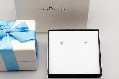 kolczyki krzyżyki na sztyfcie, srebro rodowane 925 | srebrne na Arena.pl