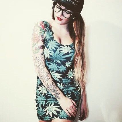 SUKIENKA BLACK WEED na Arena.pl