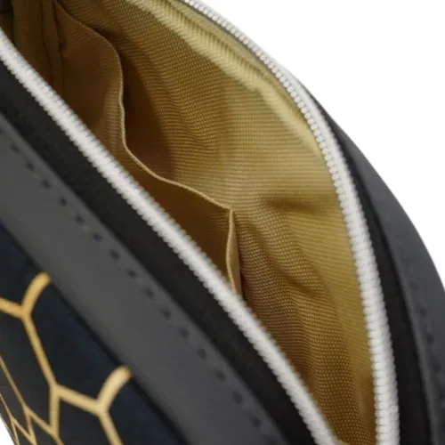 Mini Torebka Box z Ekoskóry ze Złotym Wzorem Plastra Miodu na Arena.pl