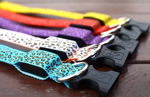 Obroża świecąca led dla psa kota kolorowa 44 cm na Arena.pl