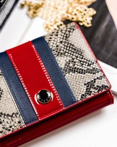 elegancki portfel damski ze wzorem wężowej skóry rfid - peterson na Arena.pl