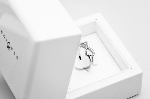 Złoty pierścionek PBD3907 - Diament na Arena.pl