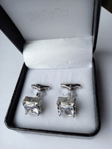 Srebrne klasyczne spinki do mankietów koszuli na Arena.pl