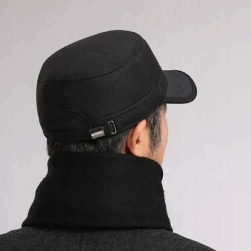 ZIMOWA CZAPKA Z DASZKIEM CHOWANE NAUSZNIKI CIEPŁA DLA STARSZEJ OSOBY na Arena.pl