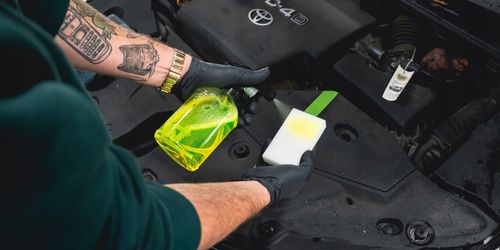 ADBL APC MOCNY UNIWERSALNY ŚRODEK CZYSZCZĄCY ZESTAW AKCESORIA MIKROFIBRA 1L na Arena.pl