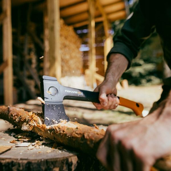 FISKARS Siekiera ciesielska X18 ostrze S X-series 5-GENERACJA 1069103 zdjęcie 6