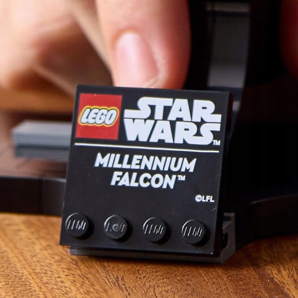 LEGO Star Wars Sokół Millennium 75375 zdjęcie 6