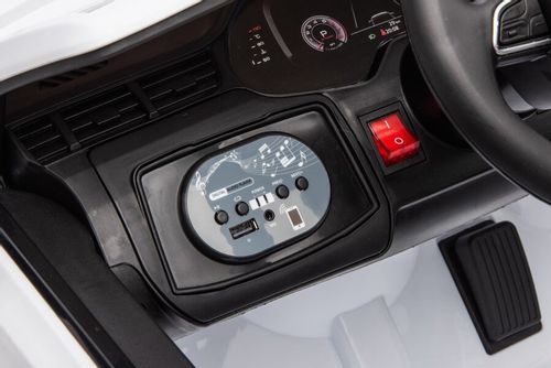 Auto na Akumulator Audi Q7 Białe na Arena.pl