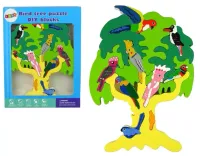 Drewniane klocki. Drzewo, papugi