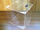 Urna skarbonka puszka skrzynka z plexi 25x25x25cm