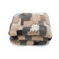 koc wełniany merynos australijski, wzór łatki 200x220 (+-5cm)