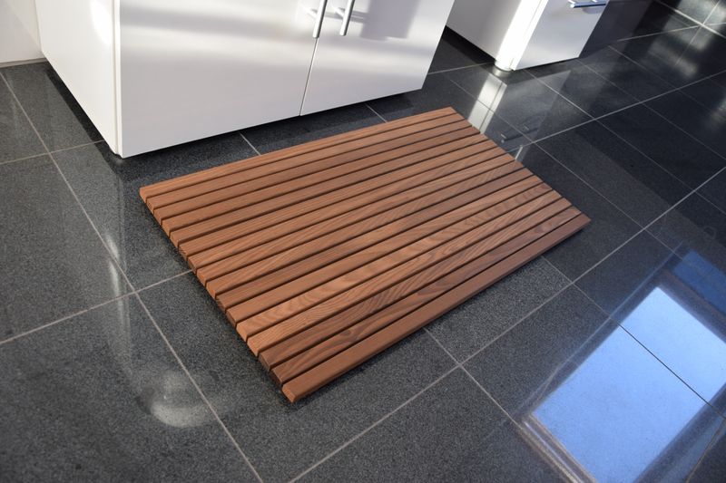 Mata z termowanego drewna jesionowego 75x 40 x 2,7cm zdjęcie 1